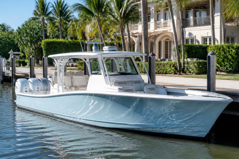 How to Choose a Luxury Center Console Boat in 2026