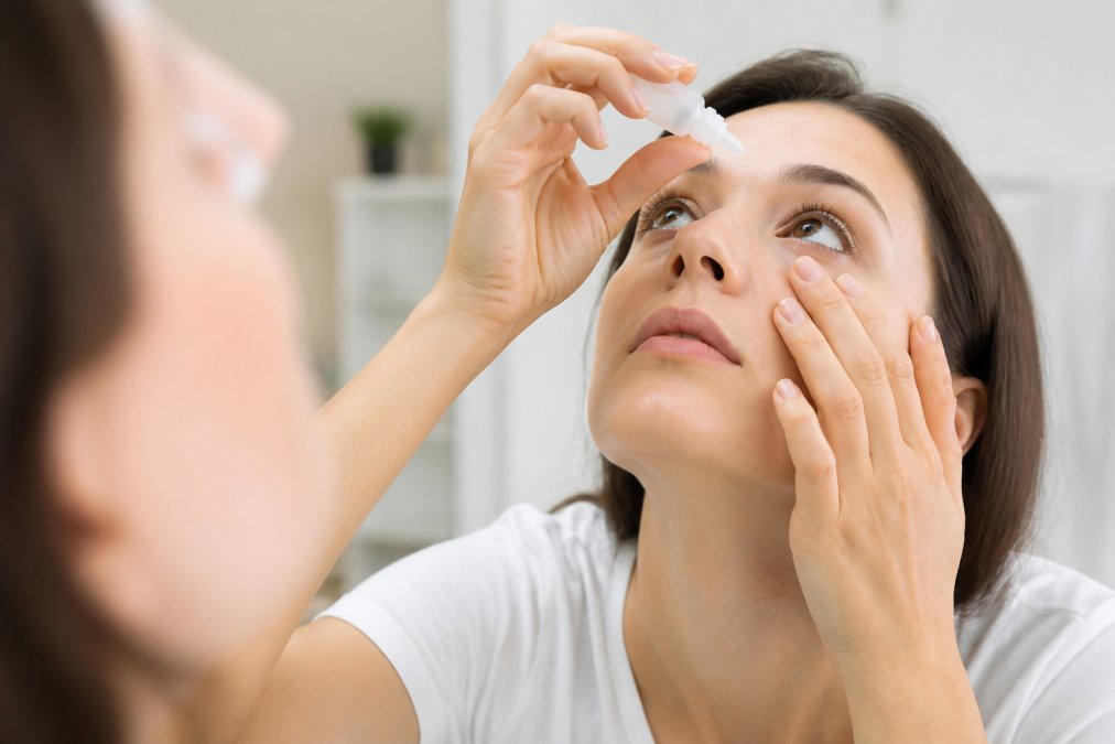 How to Choose Preservative-Free Eye Drops: A 2026 Guide