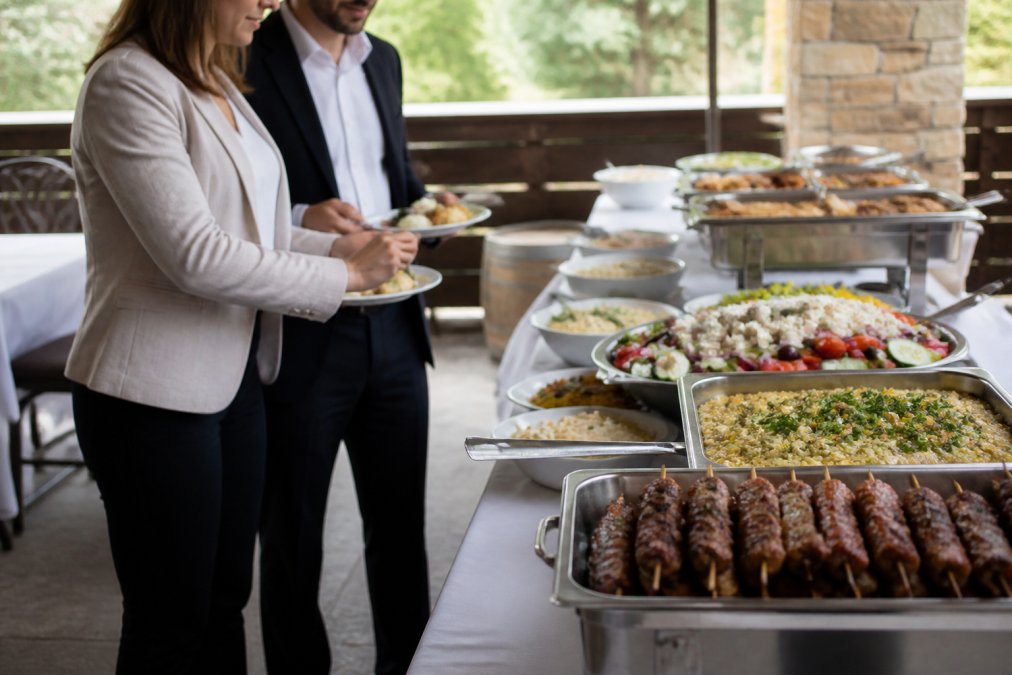 How to Choose the Best Greek Catering for Events