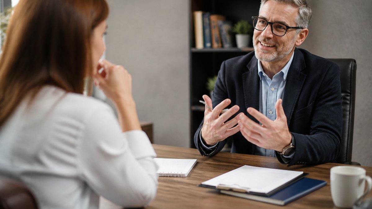 How to Evaluate Business Course Instructors