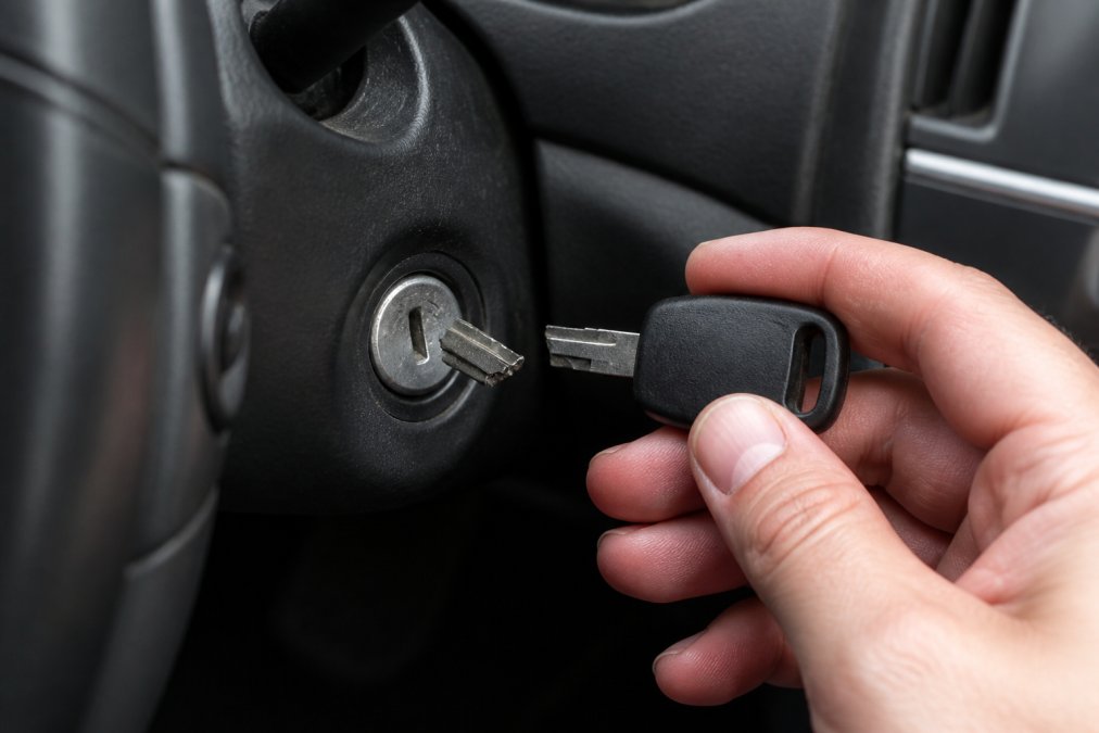 How to Fix a Broken Car Key in Ignition: 2026 Guide