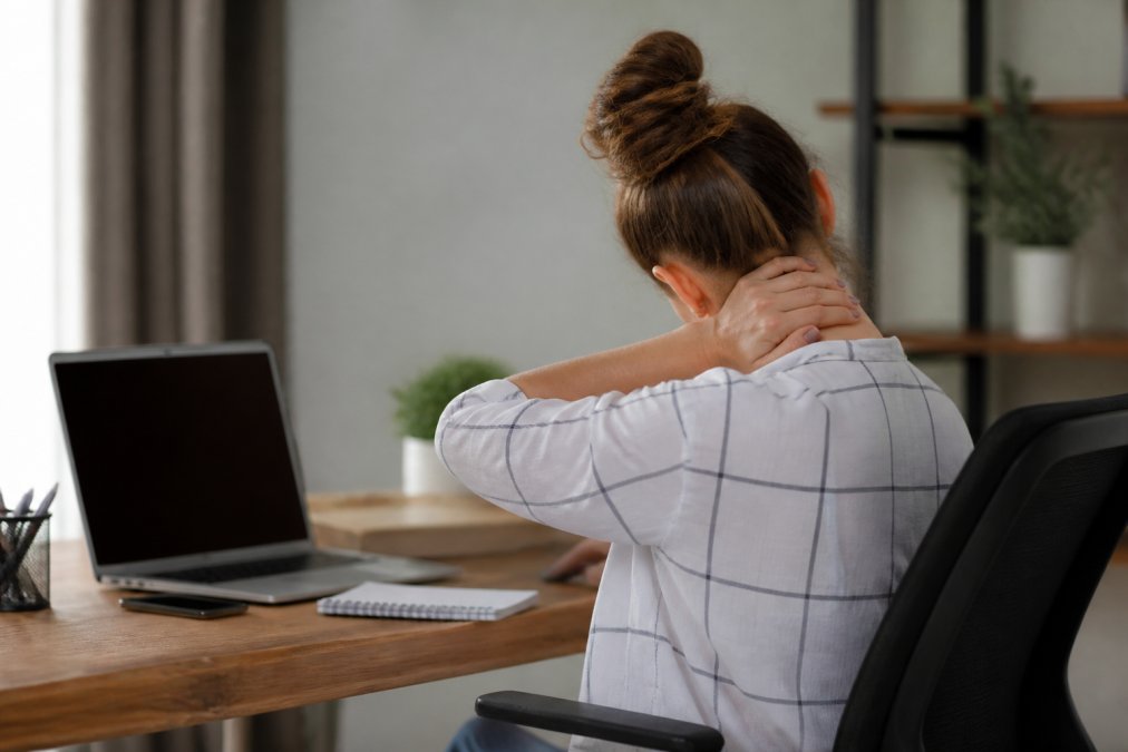 How to Fix Chronic Neck Pain From Desk Work
