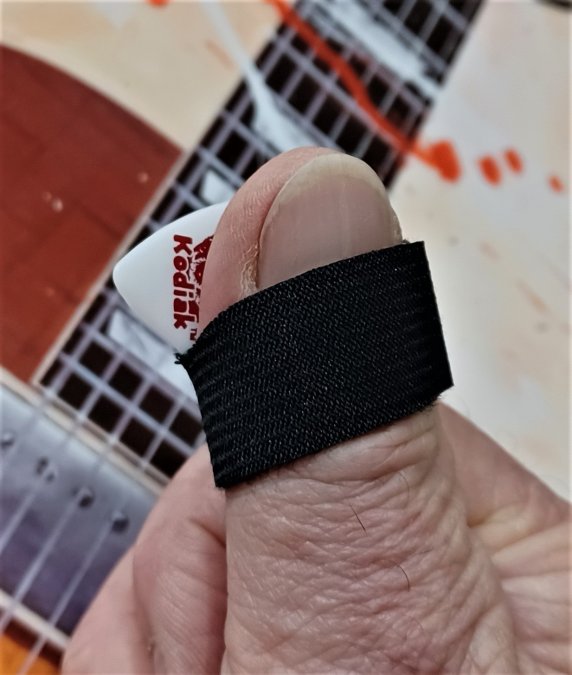 Mastering Hybrid Picking with Thumb Picks 2026