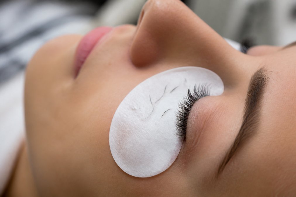 How to Identify Bad Lash Application: 7 Warning Signs