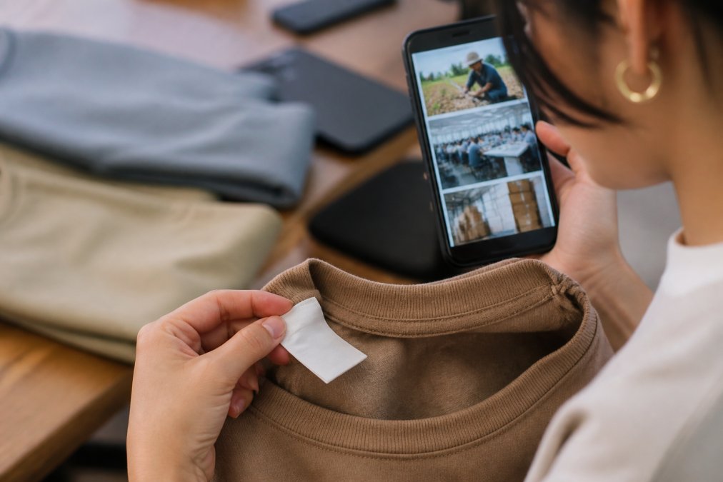 Professional illustration showing Close for identify ethical fashion brands