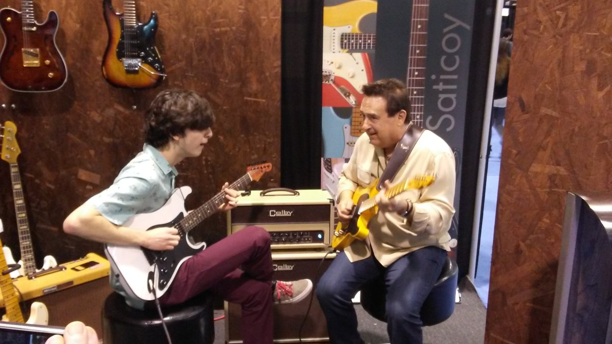How to Improve Guitar Picking Accuracy: 2026 Guide