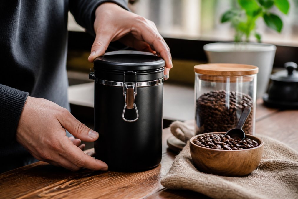 How to Keep Coffee Fresh Longer: A 2026 Guide