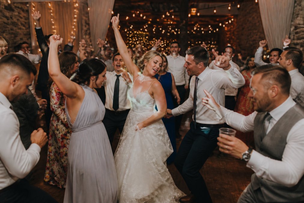 How to Keep Wedding Guests Dancing All Night