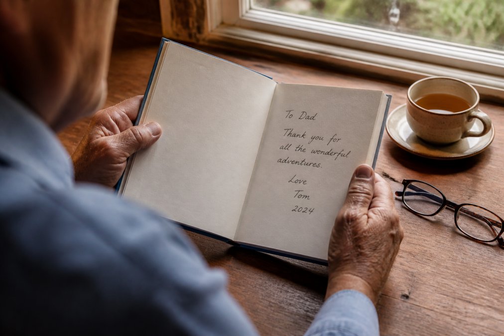 Step-by-step guide for writing a dedication in heritage gifts books