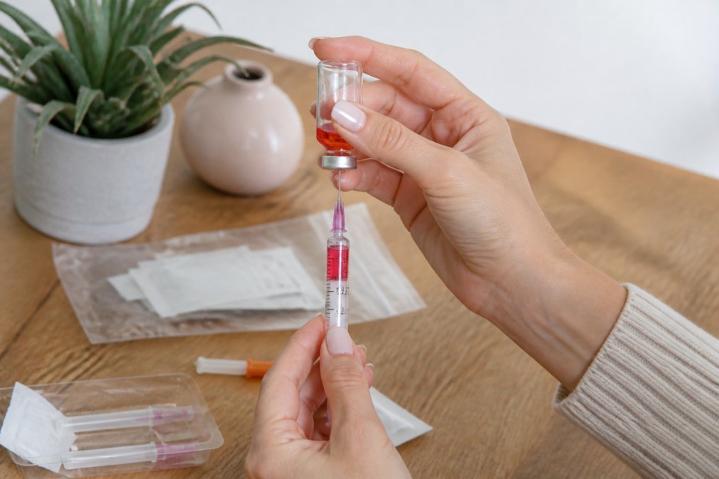 How to Prepare a B12 Injection at Home Safely