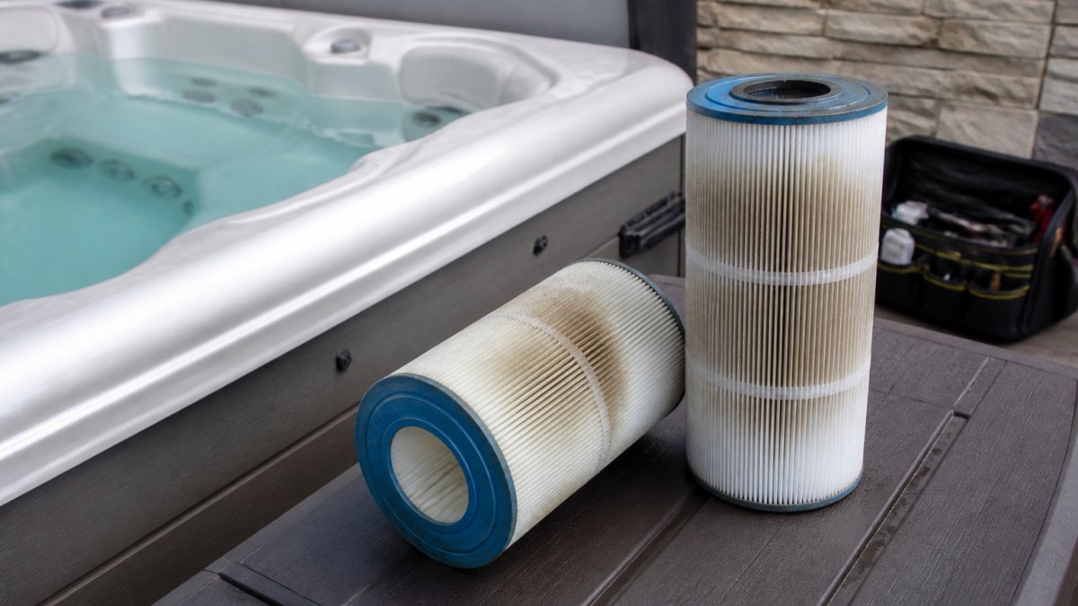 How to Prevent Hot Tub Filter Clogging: 7 Easy Steps