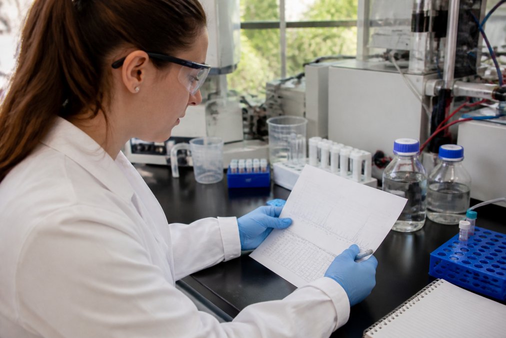 How to Read Peptide Analysis: A Lab Guide