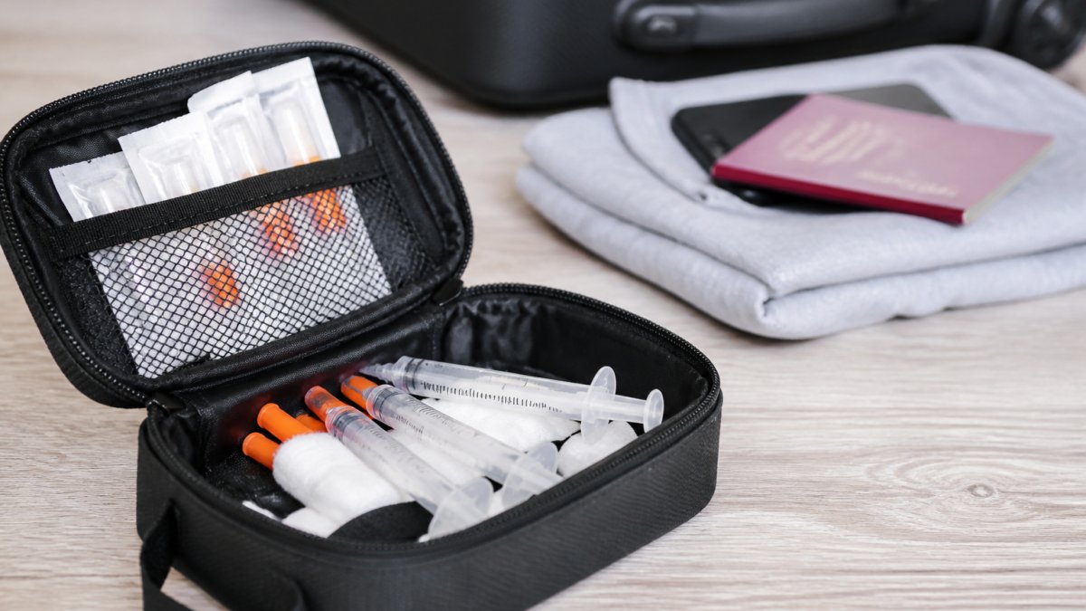How to Safely Transport Medical Needles While Traveling