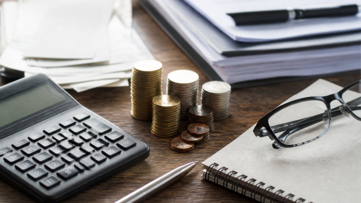 How to Save Payroll Costs: 7 Steps for Small Business