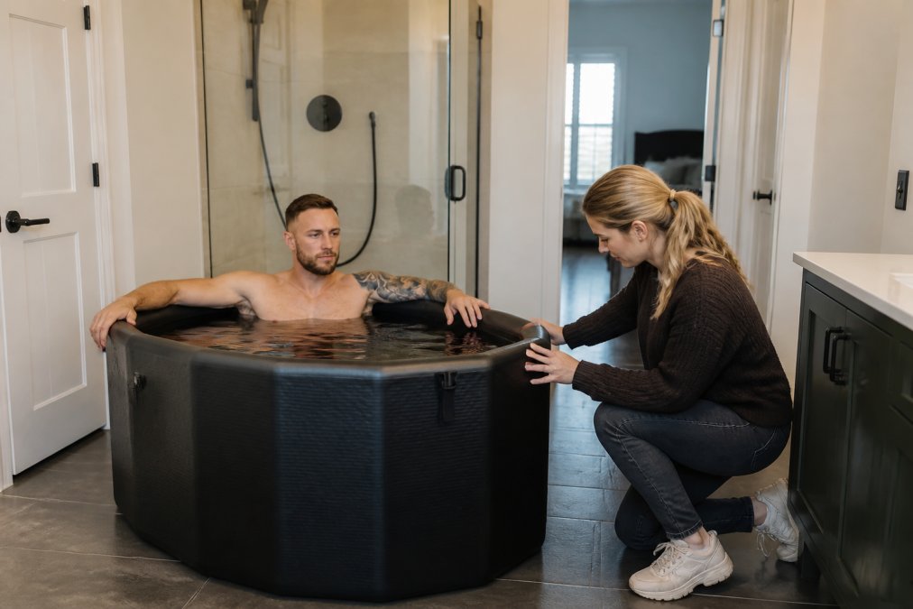Professional illustration showing Homeowner for how to set up a cold plunge at home