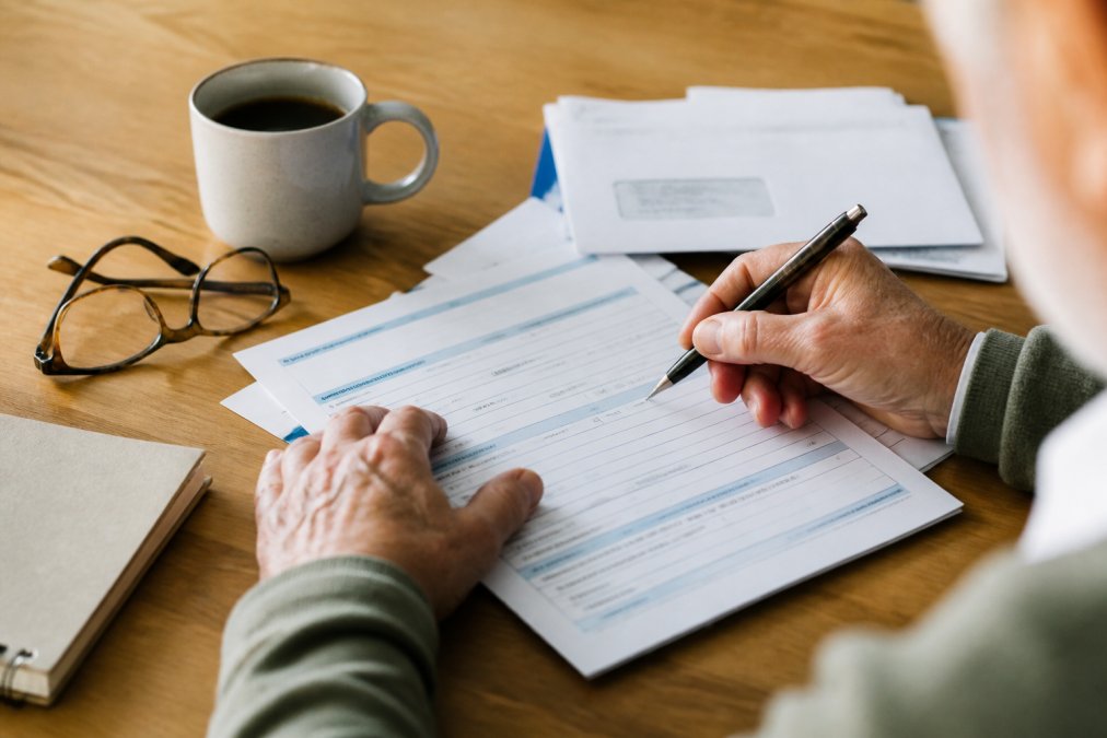 Step-by-step visual guide for Close, Medicare for switch Medicare plans