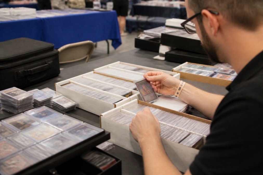 How to Track Card Show Inventory: A Step-by-Step Guide