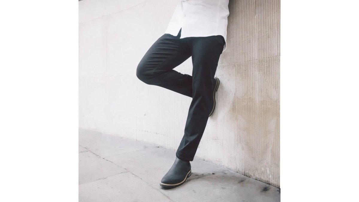 Hyper Stretch Jeans In Stay Black