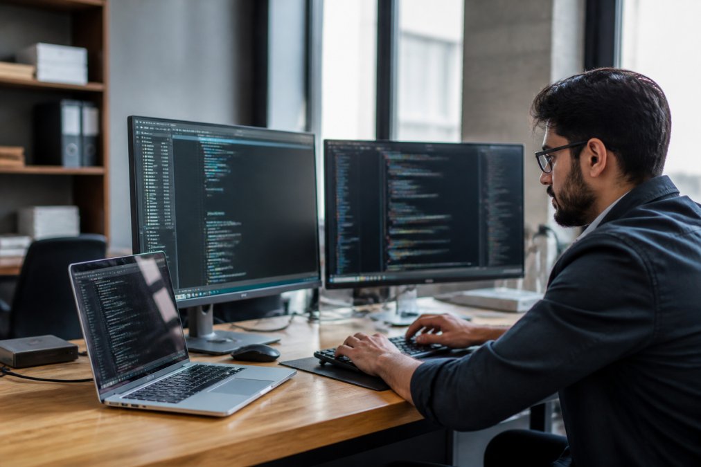 Integrating AI With Legacy Software Stacks: 2026 Guide