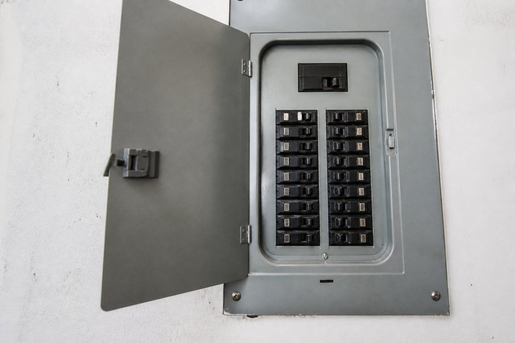 Is a Federal Pacific Panel Safe? What Homeowners Must Know