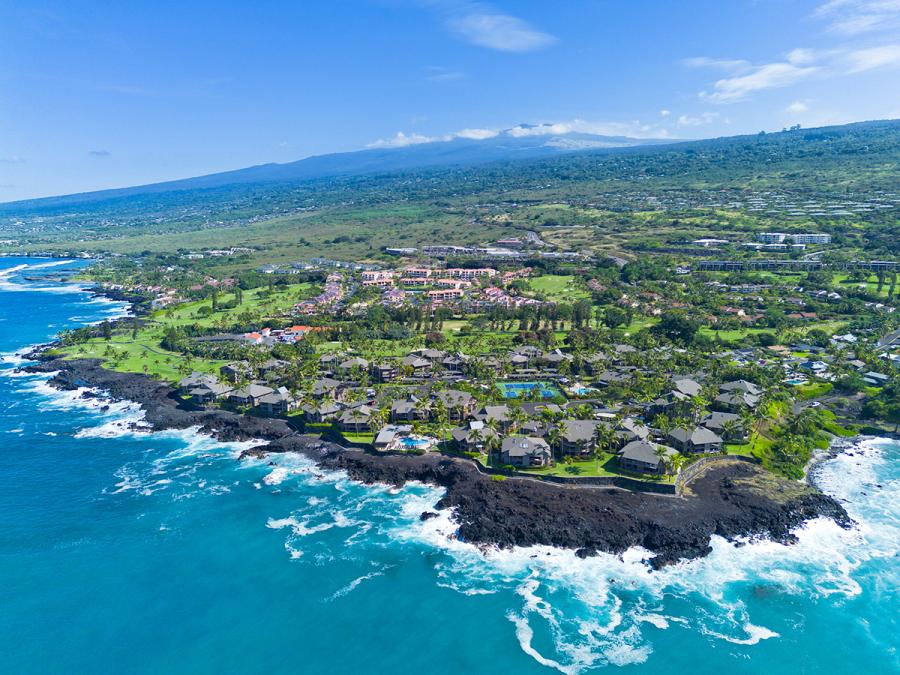 Is Keauhou Quiet for a Luxury Family Vacation?