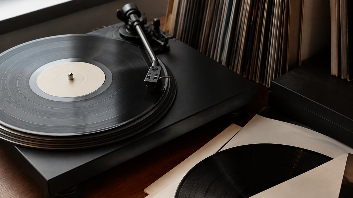 Is Vinyl Sound Quality Better Than Digital? The Honest Answer