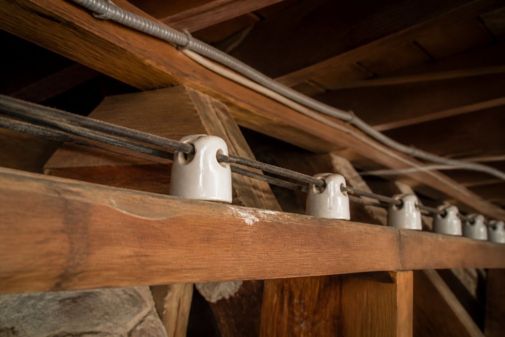 Knob and Tube Wiring Replacement Cost Guide