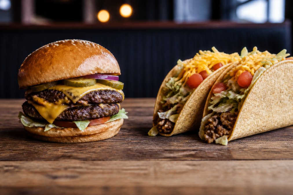 Late Night Burger Spots vs Taco Shops in Peachtree Corners