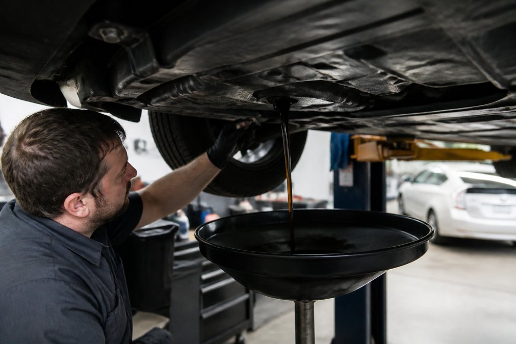 Lexus Oil Change: Step by Step Guide for 2026