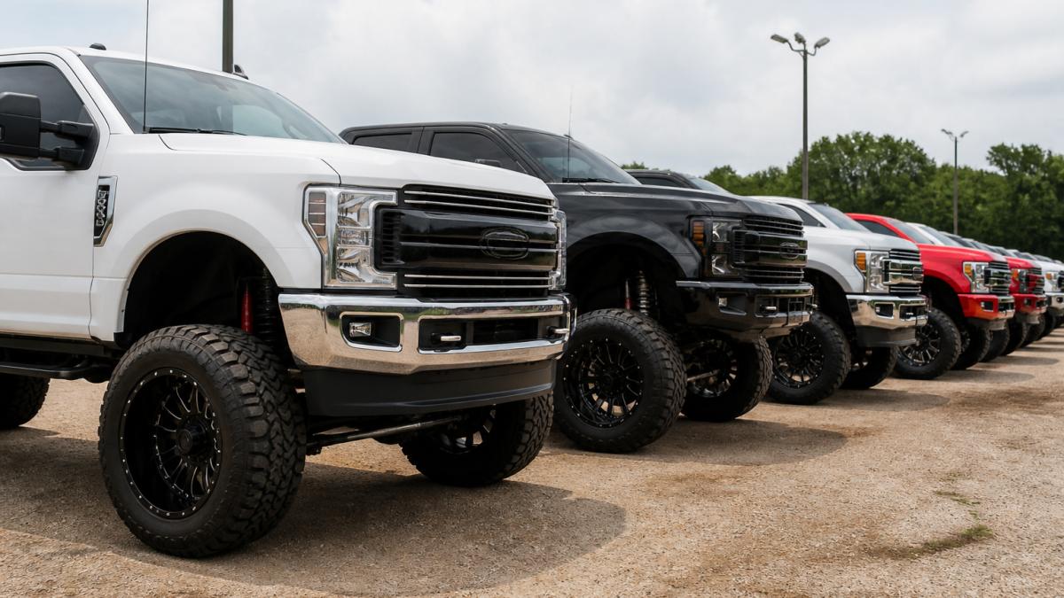 Lifted Trucks for Sale: A Buyer's Guide