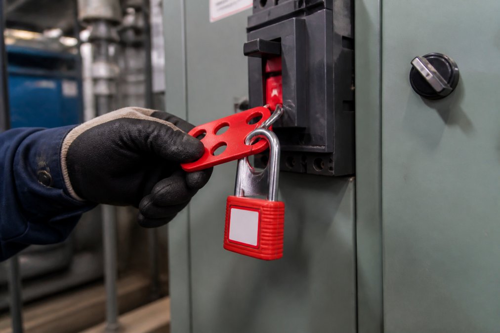 Lock Out Guide: LOTO Safety & Emergency Lockout Help