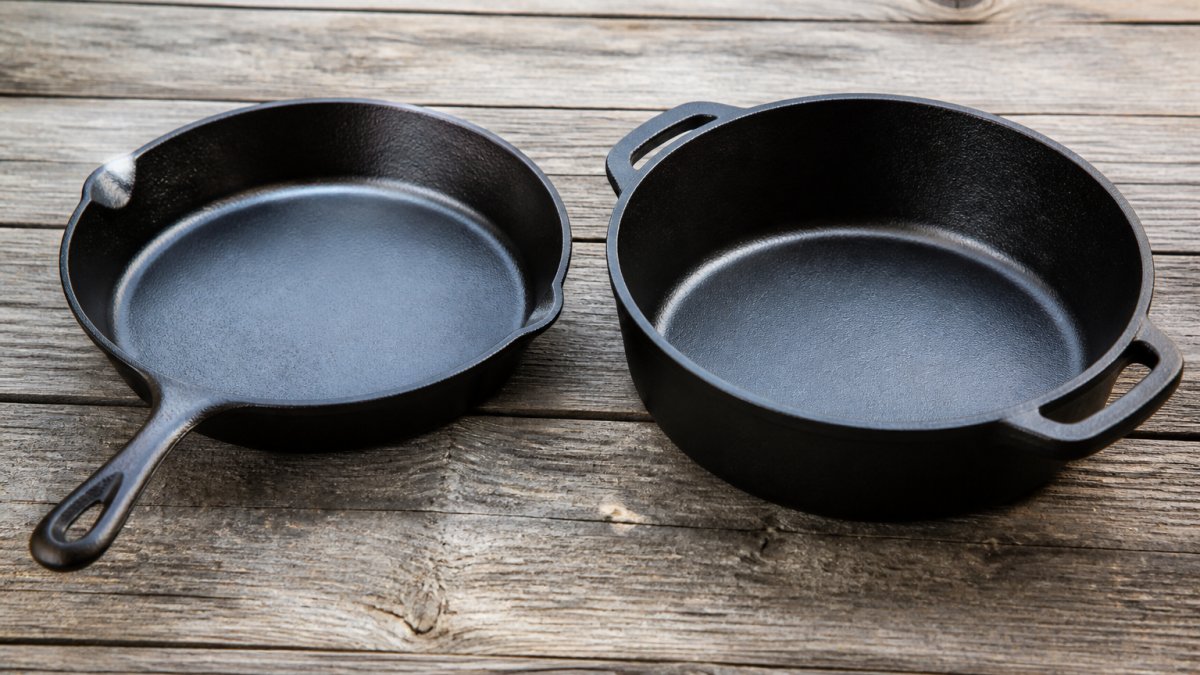 Lodge vs Carolina Cooker: Cast Iron Comparison