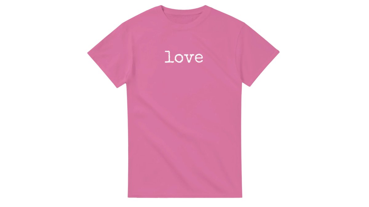 Love | Casual Fit Tee