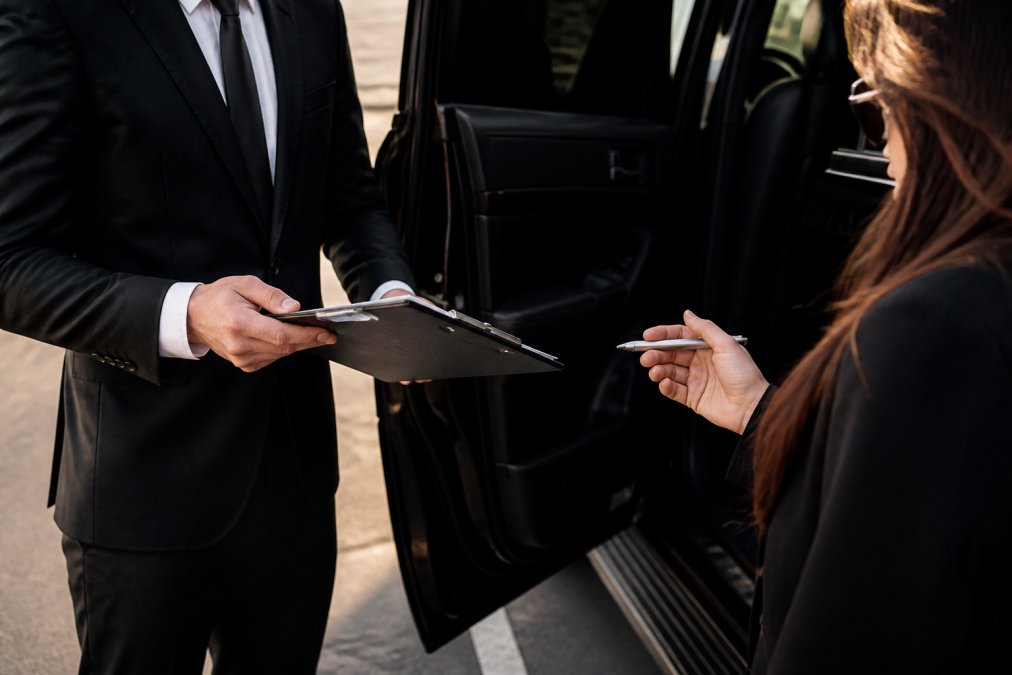 Luxury Car Service Pricing Factors: A 2026 Guide