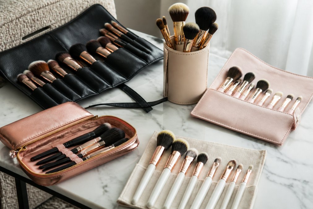 Luxury Makeup Brush Sets for Gifts: 8 Premium Picks