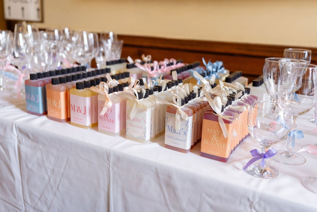 Luxury Mini Cocktail Bottles for Wedding Guests 2026