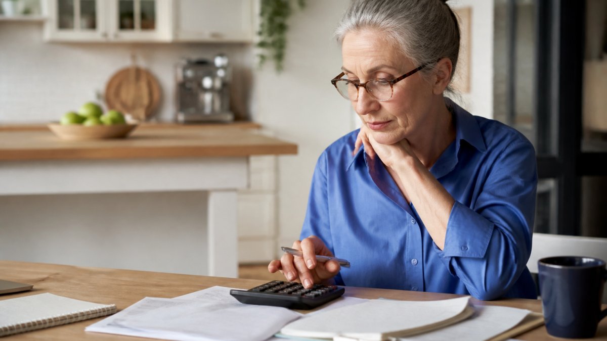 Maximizing Social Security for Single Income Households