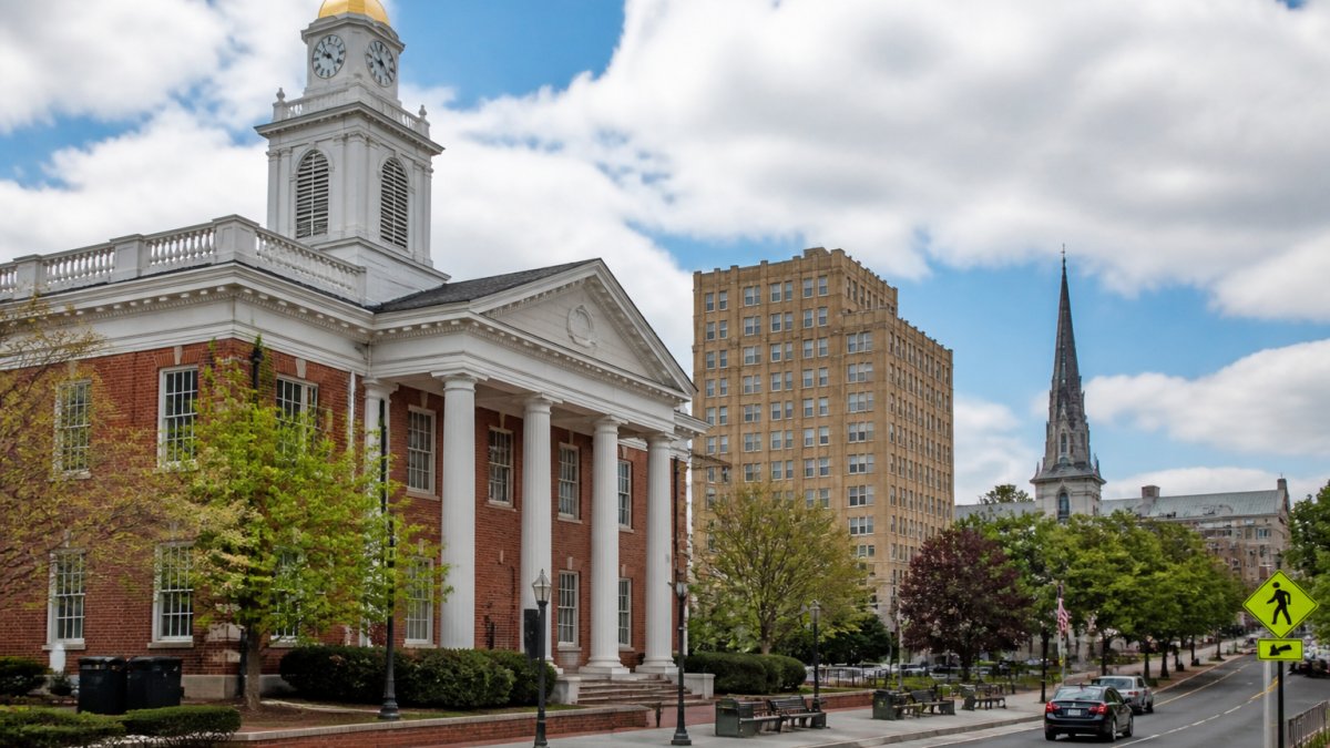 Morristown, NJ: A Guide to Living & Working