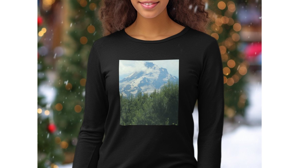 Mountain Scenery Sweatshirt, Cozy Winter Fashion, Scenic Graphic Top, Casual Outdoor Wear, Hiking Adventure Apparel, Nature Lover Gift