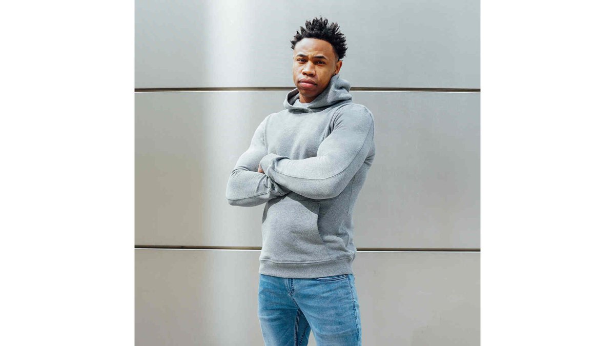 Muscle Fit Hoodie In Heather Grey
