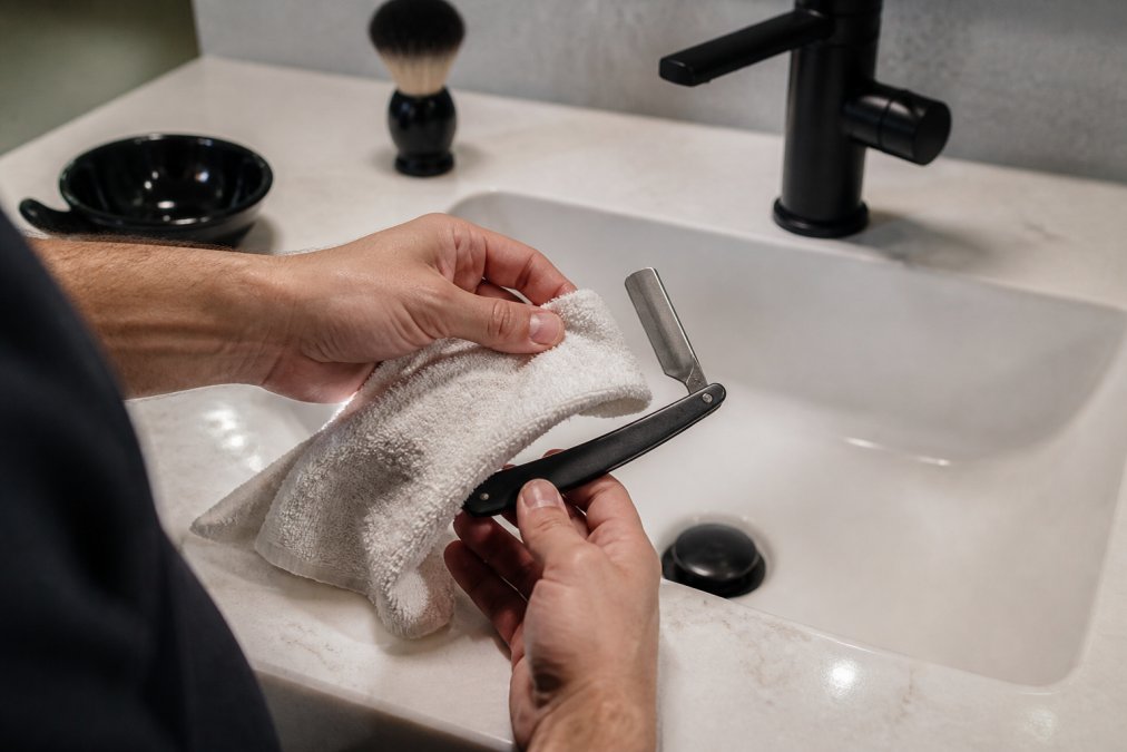 Nettoyer ses accessoires de rasage au quotidien