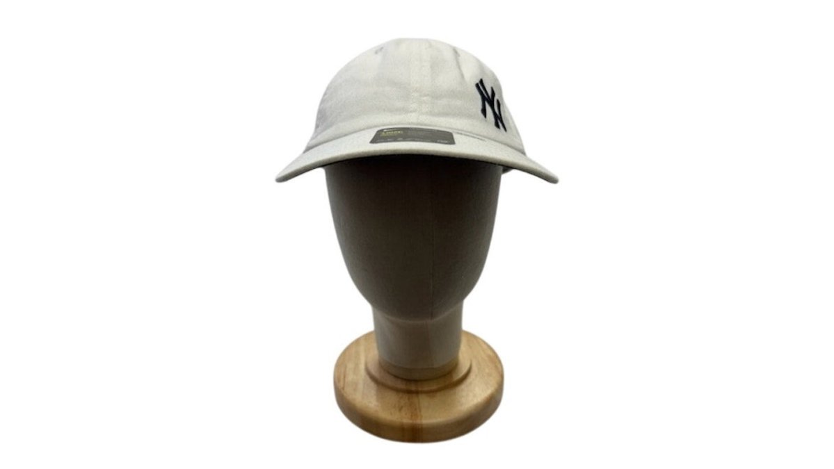 Nike New York Yankees Heritage86 Dri-FIT MLB Baseball Cap White Womens OS