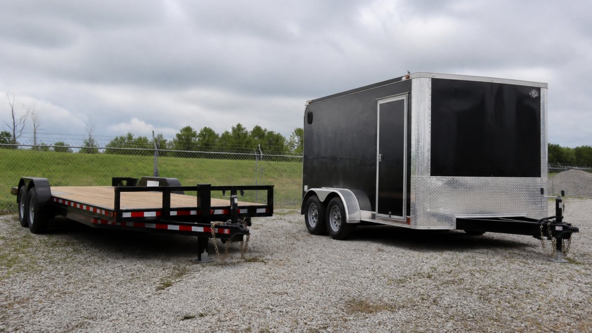 Open vs Enclosed Car Trailer for Transport
