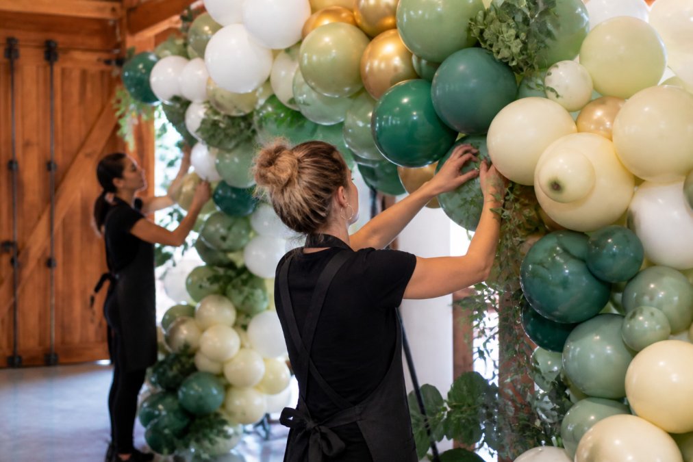 Professional illustration showing Professional for organic balloon garland cost