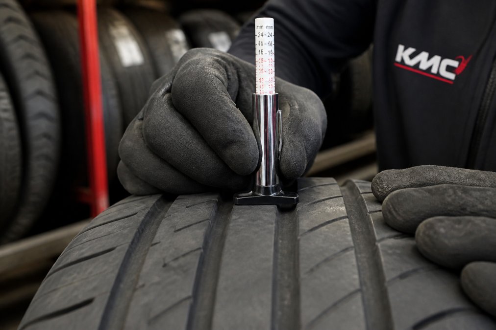 Step-by-step visual guide for part worn tyres