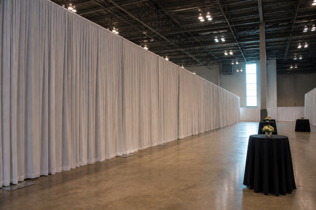 Pipe and Drape for High Ceiling Venues: What to Know