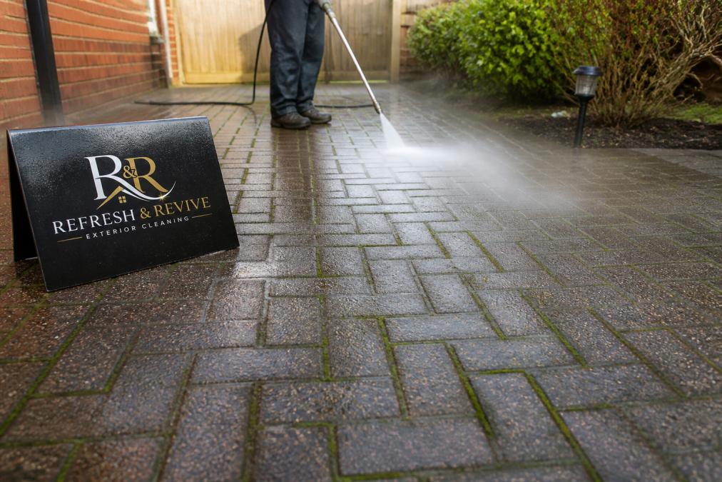 Prevent Moss Returning on Driveway: 7-Step Guide