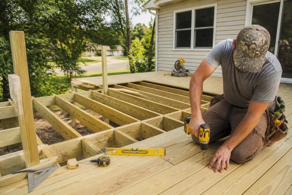 Professional Deck Builders Near East Windsor: 2026 Guide