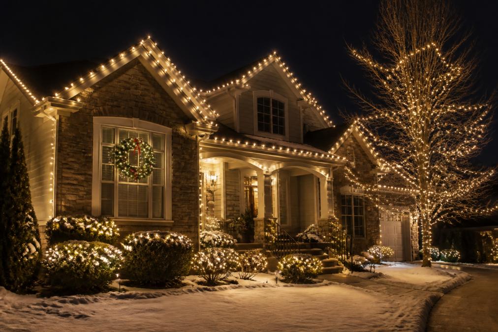 Professional Grade Holiday Lighting Benefits
