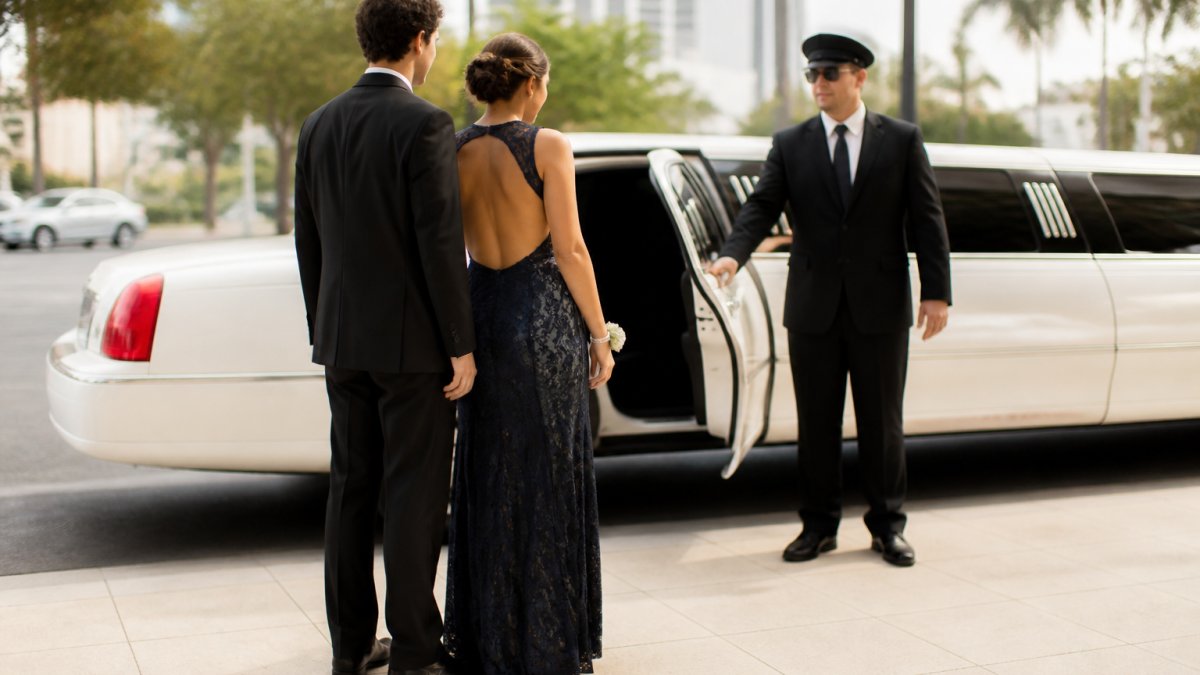 Prom Limo Rental Prices 2026: Complete Review